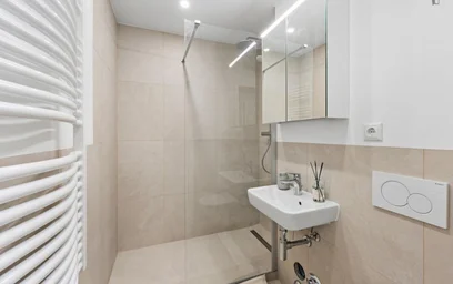 Quarto privado em Sylvensteinstraße, imagem 5 de 6