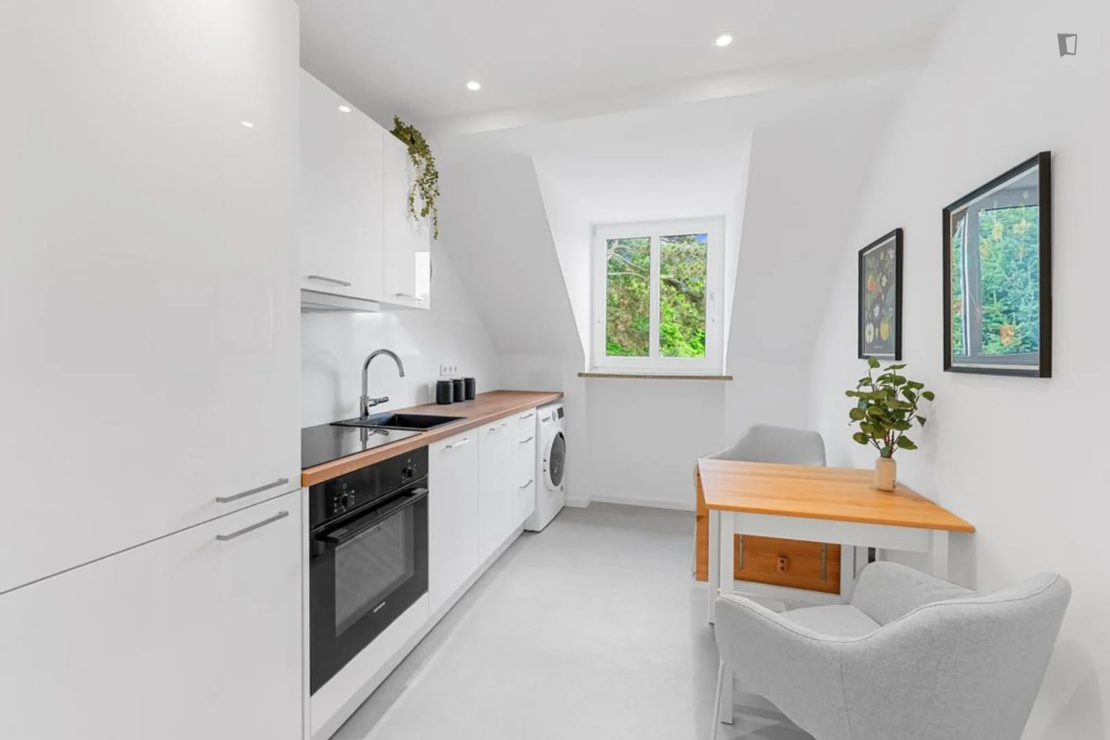 Quarto de estudante económico com localização conveniente em