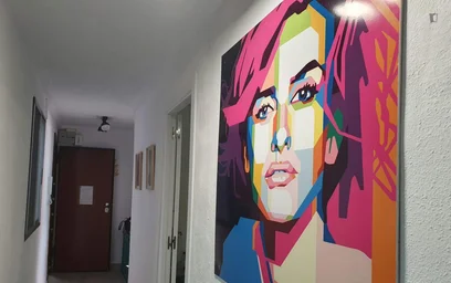 Quarto privado em C/ de la Reina, imagem 26 de 27