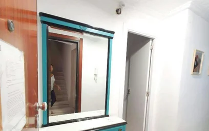 Quarto privado em C/ de la Reina, imagem 23 de 27
