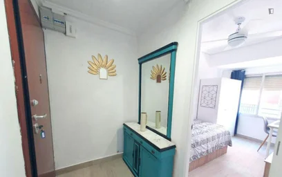 Quarto privado em C/ de la Reina, imagem 26 de 26