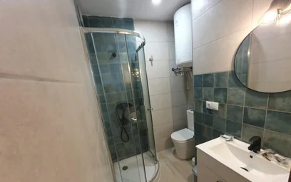 Quarto privado em C/ de la Reina, imagem 19 de 29