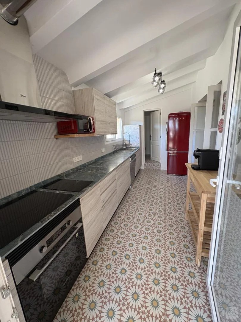 Cozy room for students available in 
