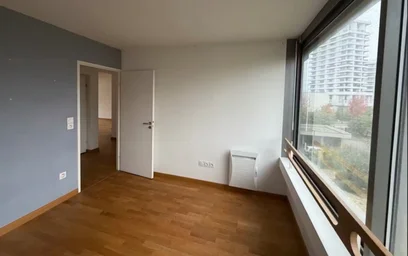 Private room at Boulevard du Colonel Fabien, image 1 of 10