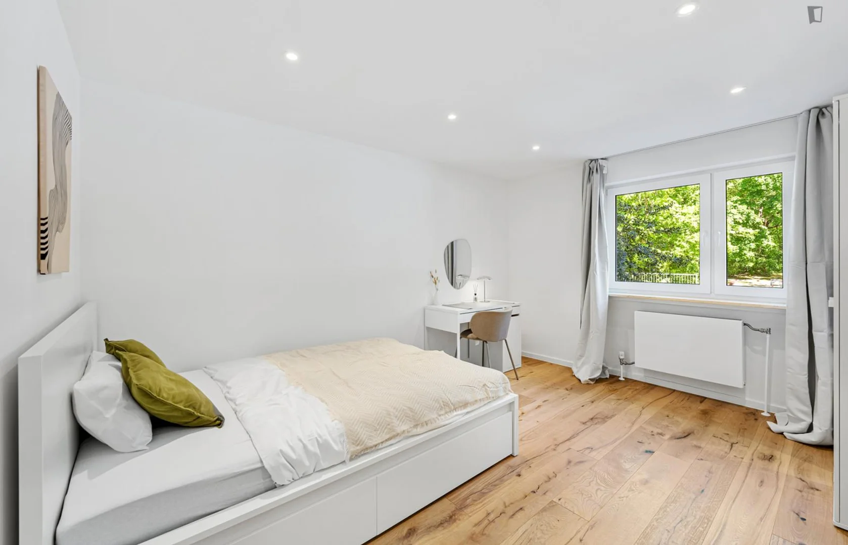 Quarto de estudante económico com localização conveniente em 