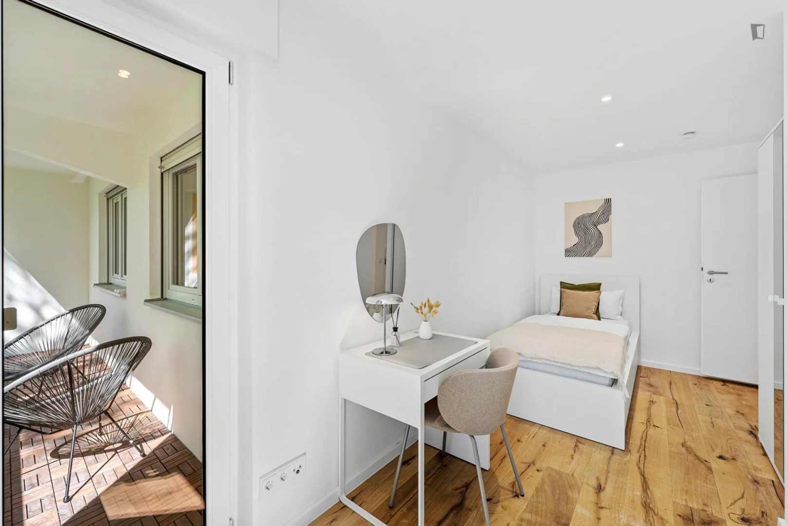 Quarto amigo do estudante em com comodidades modernas