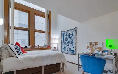 Quarto para alugar com cama de casal em {area}