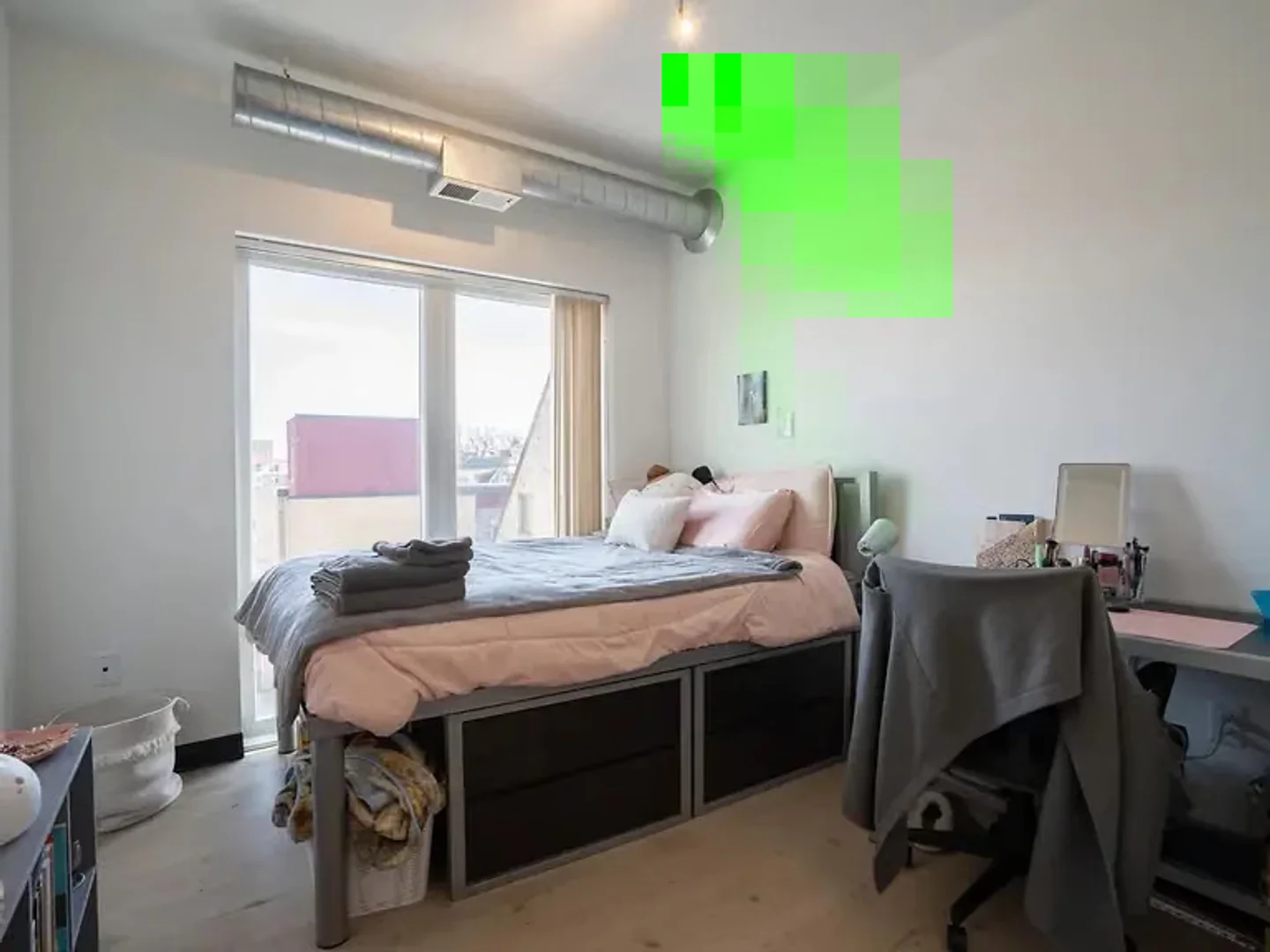 Quarto de estudante económico perto do campus em 