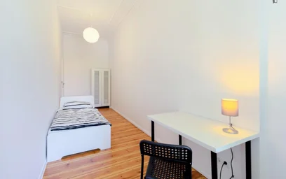 Private room at Buschkrugallee, image 2 of 15