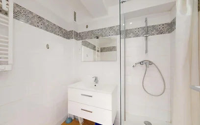 Habitación privada en 13 Rue du S et du Père Louis Thérobe, 13003 Marseille, France, imagen 11 de 16