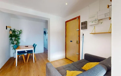 Habitación privada en 13 Rue du S et du Père Louis Thérobe, 13003 Marseille, France, imagen 13 de 16