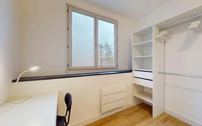 Private room at 57 Av. Georges Clemenceau, 34000 Montpellier, France, image 3 of 22