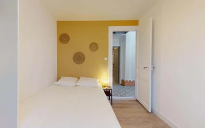 Private room at 57 Av. Georges Clemenceau, 34000 Montpellier, France, image 2 of 22