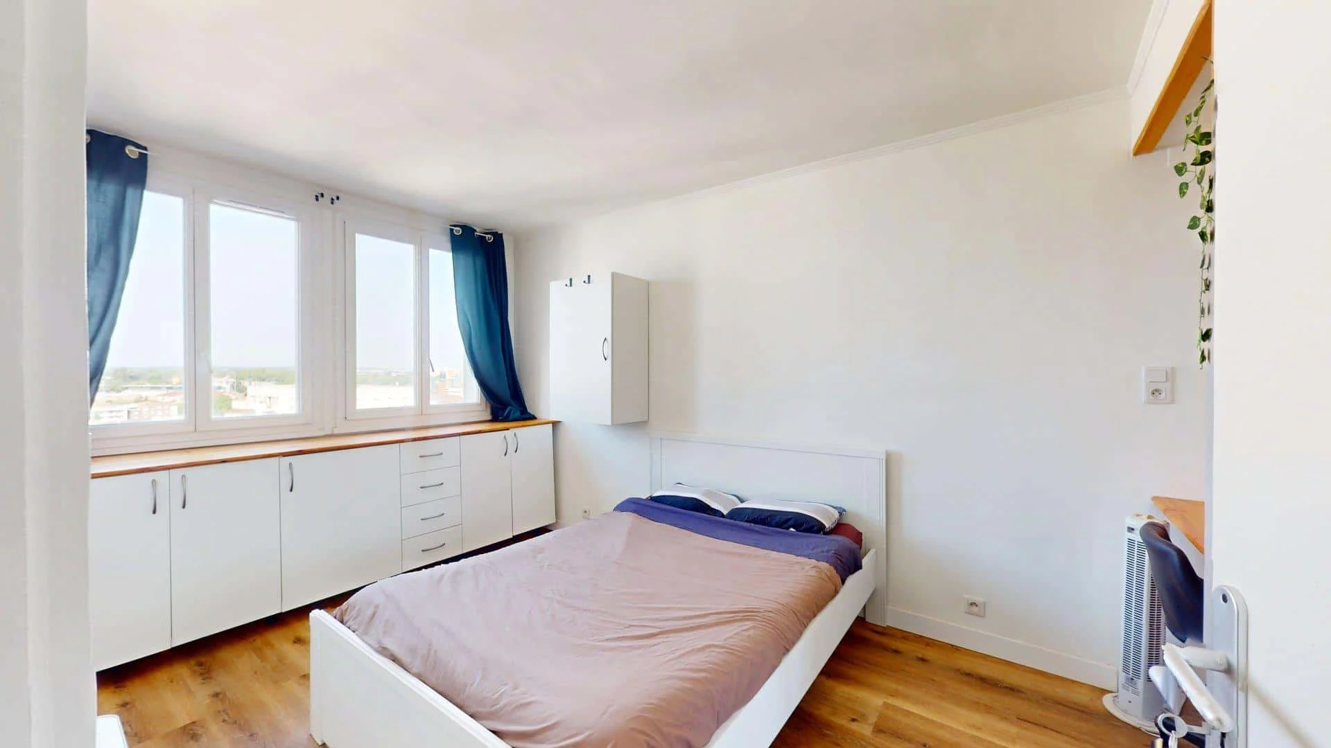 Chambre à louer dans un appartement d'étudiant à , entièrement meublée