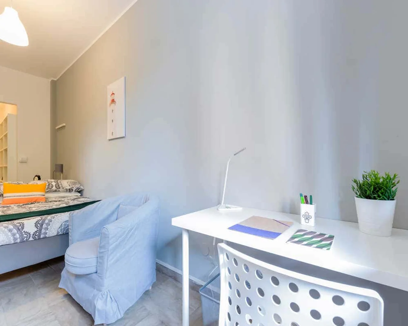 Bezahlbares Zimmer für Studenten mit ausreichender Beleuchtung in 