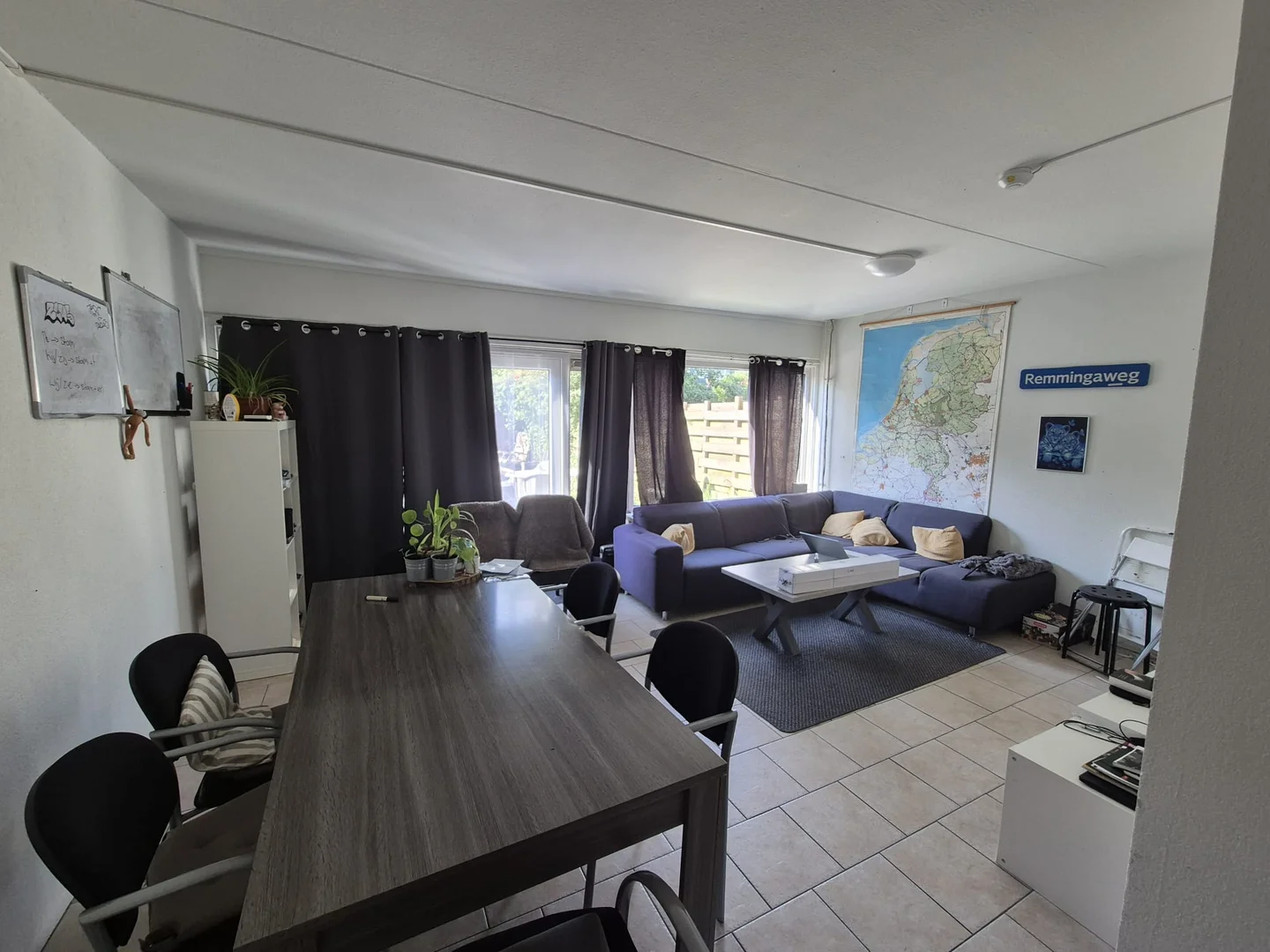 Room for rent in student apartment in , fully furnished
