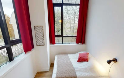 Stanza privata in Avenue Sainte-Anne, immagine 2 di 23