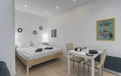 {area} içinde 3 yatak odalı konaklama