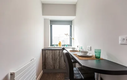 Stanza privata in residence in 15 Queens Walk, Reading RG1 7QF, UK, immagine 8 di 38