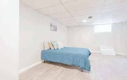 Logement situé dans le centre de {area}