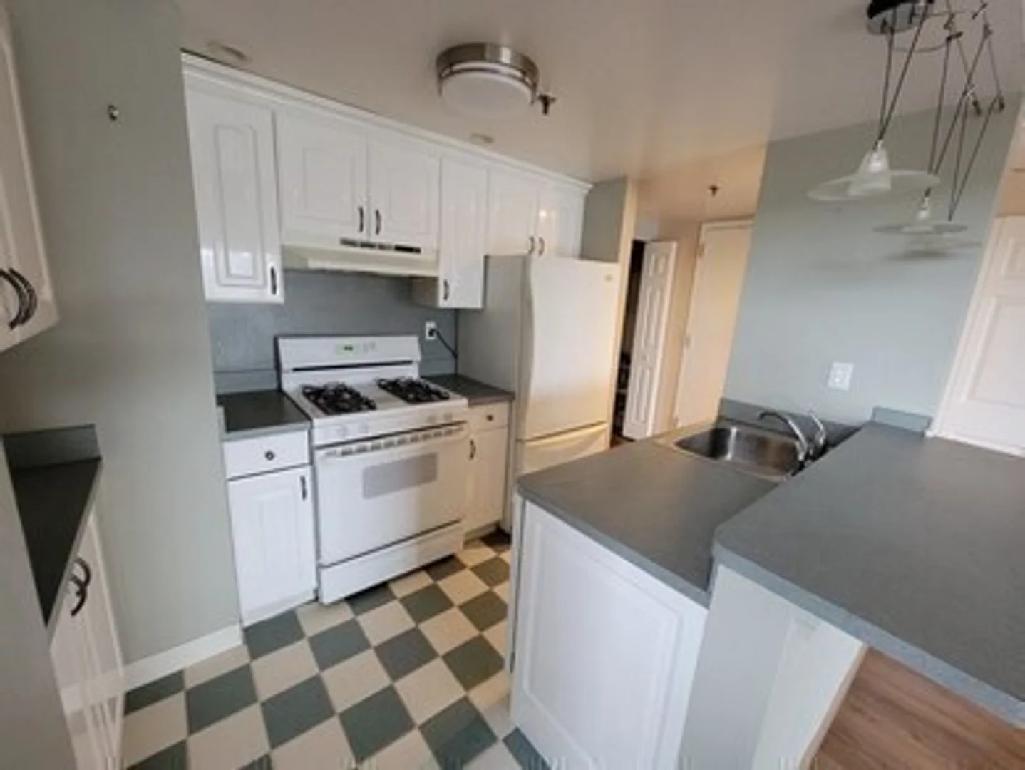 15, North Beacon St., Unit 423, Brighton, Boston, MA, 02134