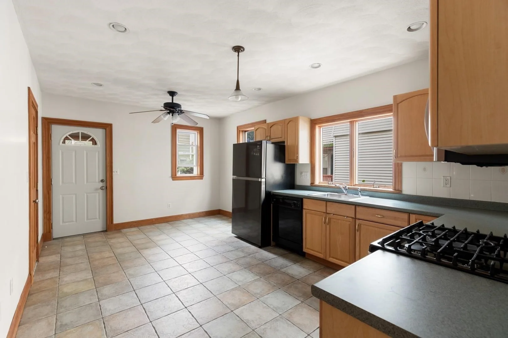 41, Montfern Ave., Unit 1, Brighton, Boston, MA, 02135