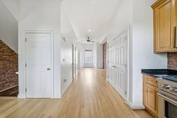 Gesamte Unterkunft im Wohnheim in der 134, Marcella St., Unit 1, Roxbury, Boston, MA, 02119, bild 3 von 17