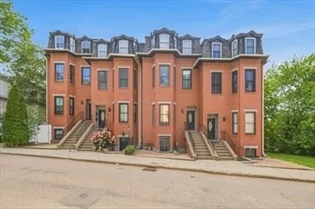 Gesamte Unterkunft im Wohnheim in der 134, Marcella St., Unit 1, Roxbury, Boston, MA, 02119, bild 7 von 17
