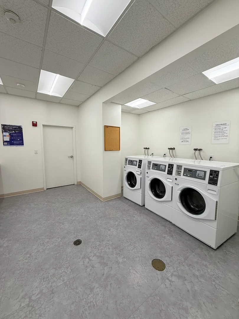21, Hemenway St., Unit 3, Fenway, Boston, MA, 02115