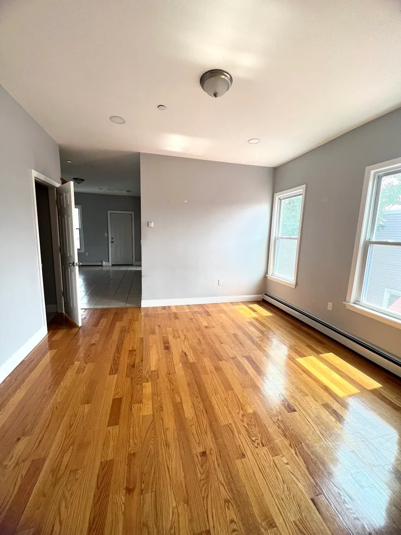 107, Chelsea St., Unit 1, East Boston, Boston, MA, 02128