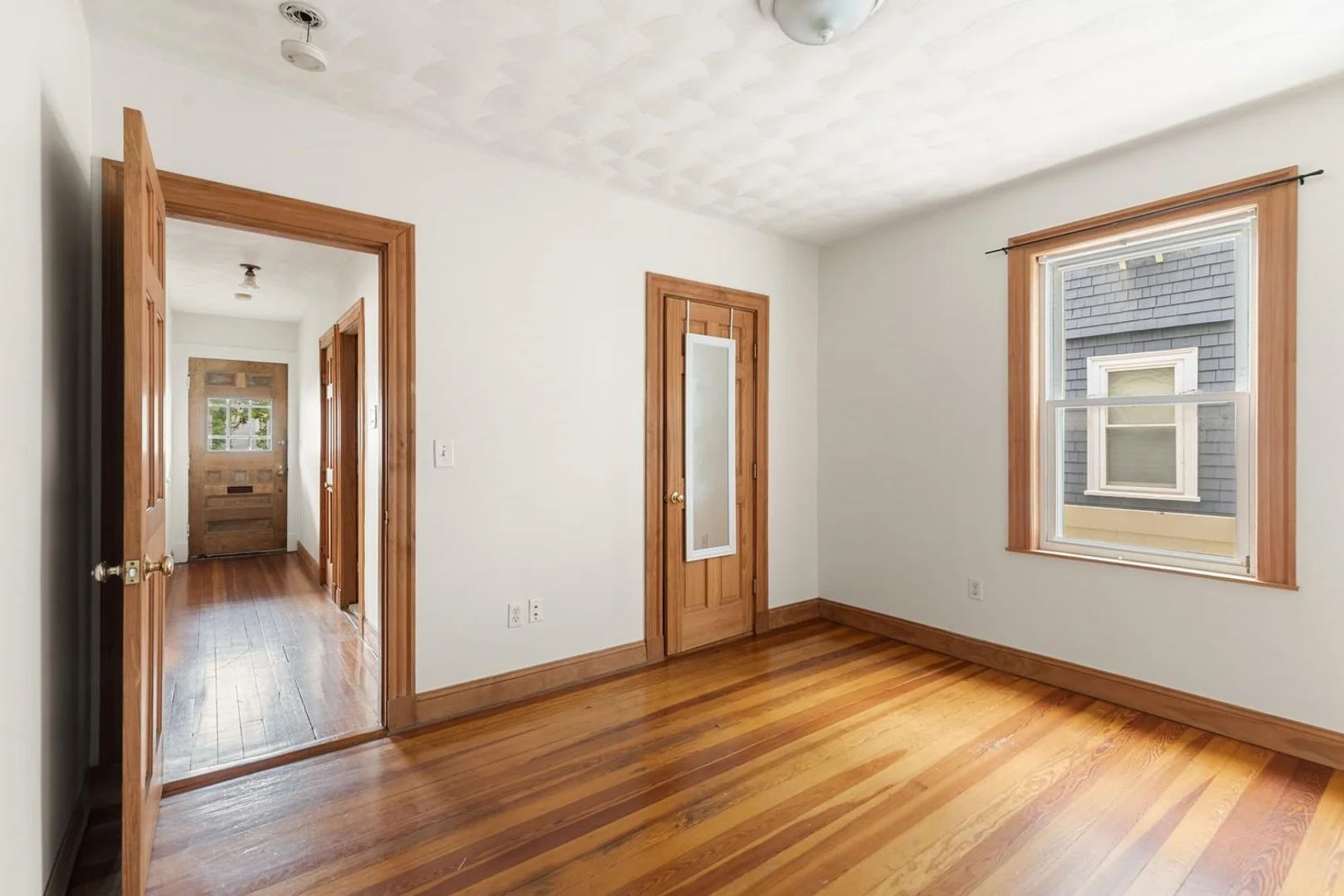 41, Montfern Ave., Unit 1, Brighton, Boston, MA, 02135