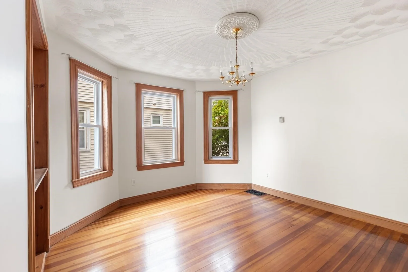 41, Montfern Ave., Unit 1, Brighton, Boston, MA, 02135