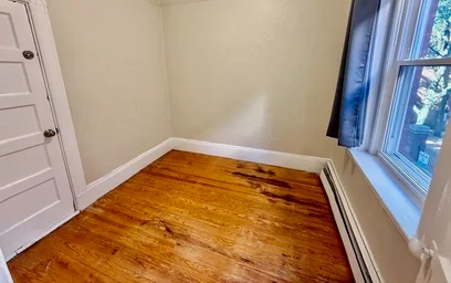 Apartamento moderno e brilhante em {area}