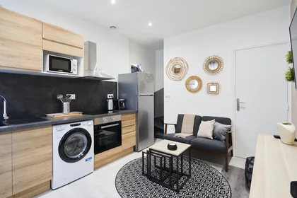 Privatzimmer in der 18 rue de saint Quentin, bild 1 von 10