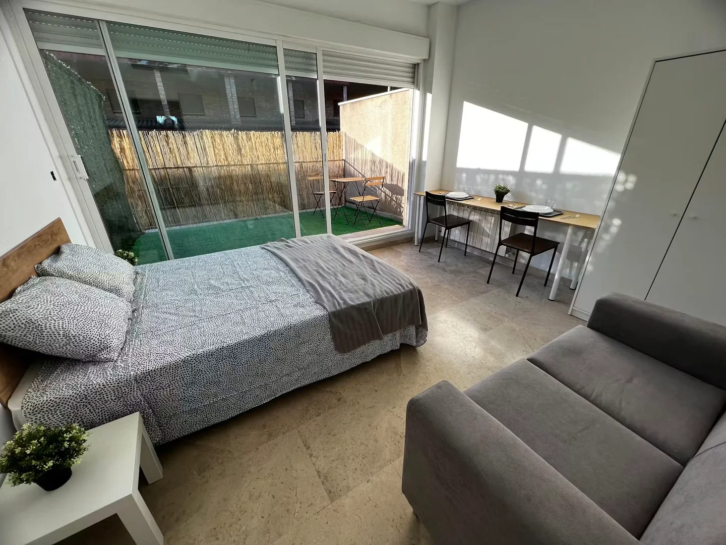 Habitación para estudiantes en  con modernas comodidades