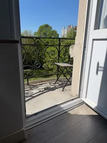 Gesamte Unterkunft in der Avenue Huart Hamoir, Schaerbeek, bild 9 von 10