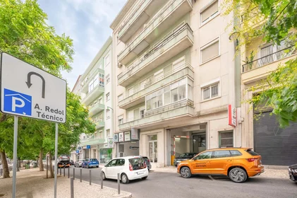 Prywatny pokój R. Alves Redol, 1049-001 Lisboa, Portugal, obraz 34 39