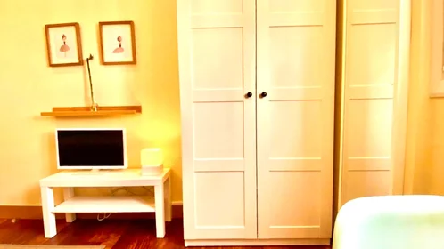 Chambre privée à Luis Briñas K., 48013 Bilbo, Bizkaia, Spain, image 1 de 20