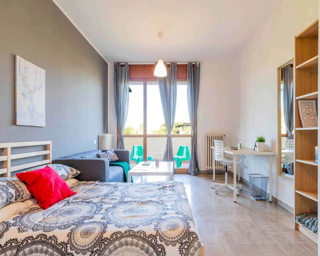Quarto de estudante económico perto do campus em 