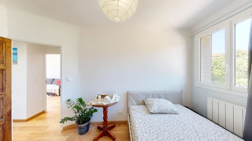 Quarto privado em 17 Allée De La Sauvagère, imagem 1 de 10