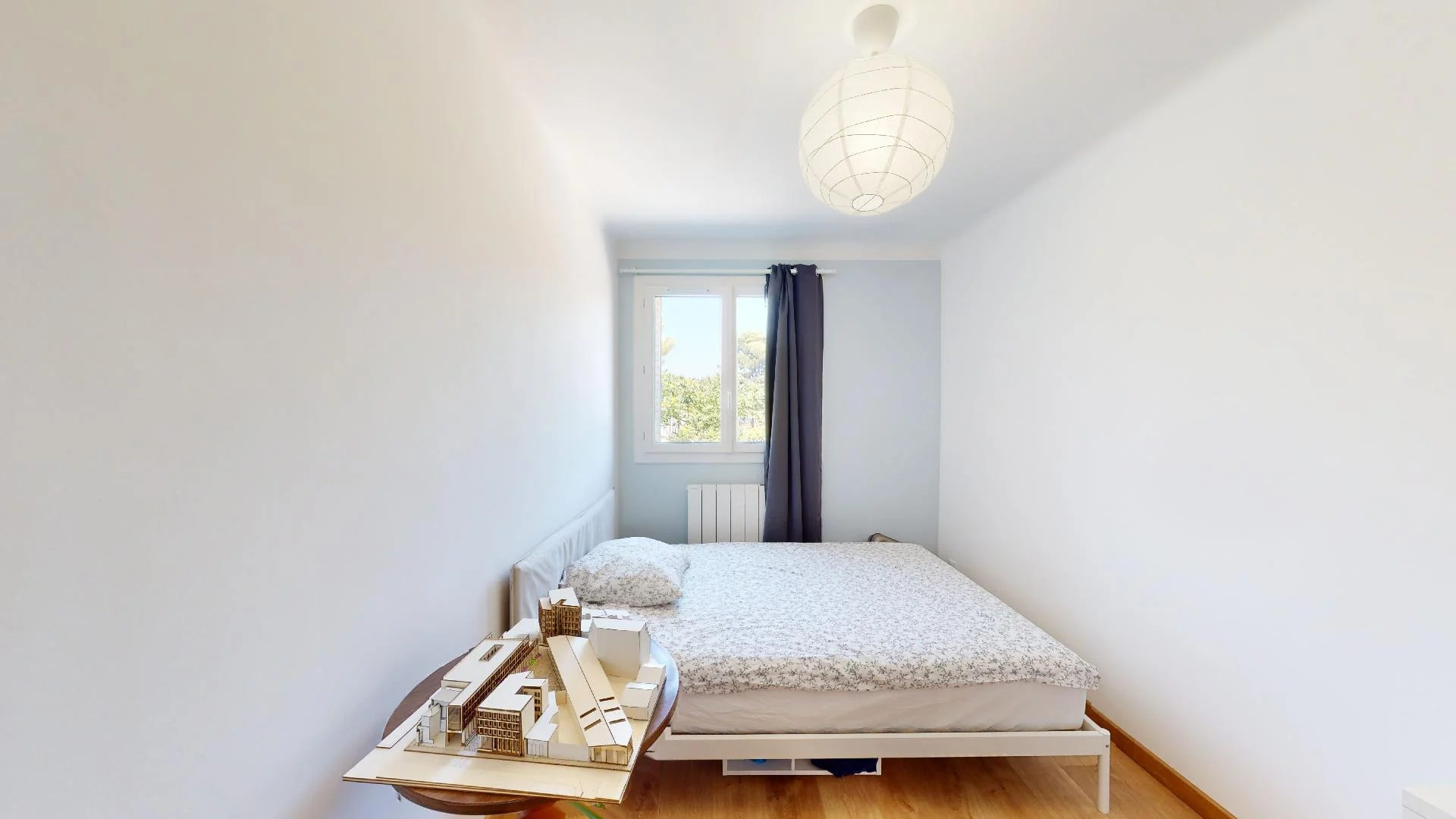 Quarto para alugar em apartamento de estudantes em , totalmente mobilado