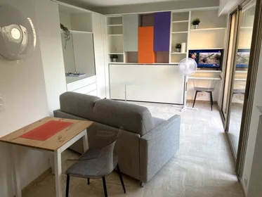 Quarto privado em Cannes, 06400, imagem 9 de 19