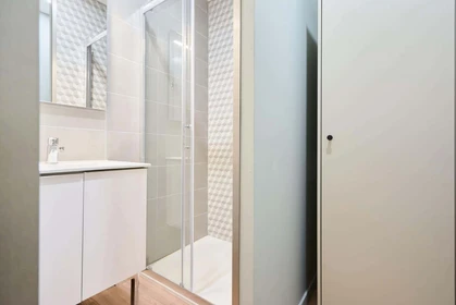 Privatzimmer in der 13 Av. Jean Jaurès, 51100 Reims, France, bild 4 von 19