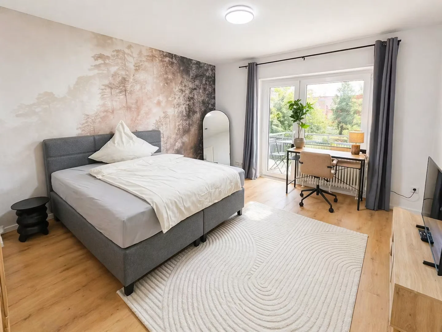 Quarto de estudante em  com área de estudo e instalações partilhadas