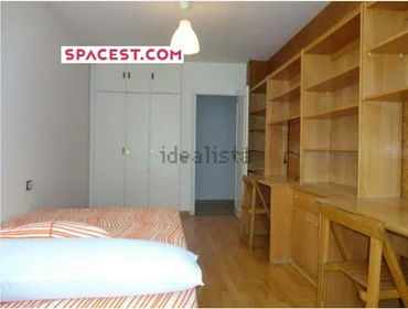 Privatzimmer in der C/ de Francisco Silvela, 28028 Madrid, Spain, bild 1 von 20