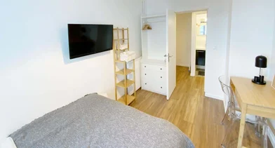 Özel oda konumu 71 Rue Louis Blanc, 76100 Rouen, France, 2 6 görüntüsü