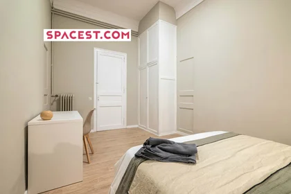 Habitación privada en C/ de Balmes, 364, 08006 Barcelona, Spagna, imagen 1 de 13