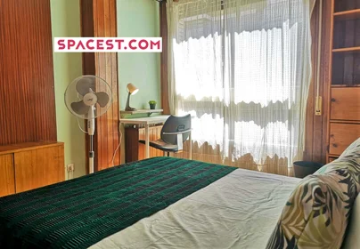 Privatzimmer in der C/ de Francisco Silvela, 28028 Madrid, Spain, bild 1 von 20