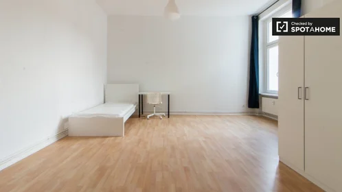 私人房间 在 Rheinstraße, 19的图像9