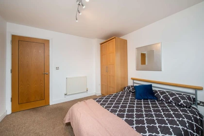 Alquiler de habitación en piso compartido en London